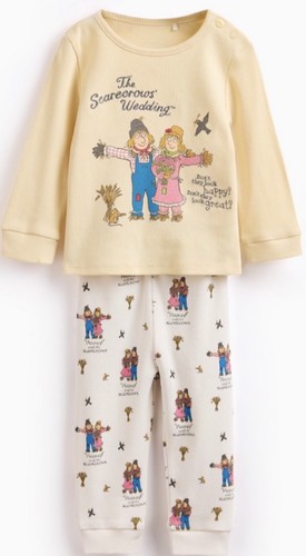 Months juliadonaldson - 12-18,